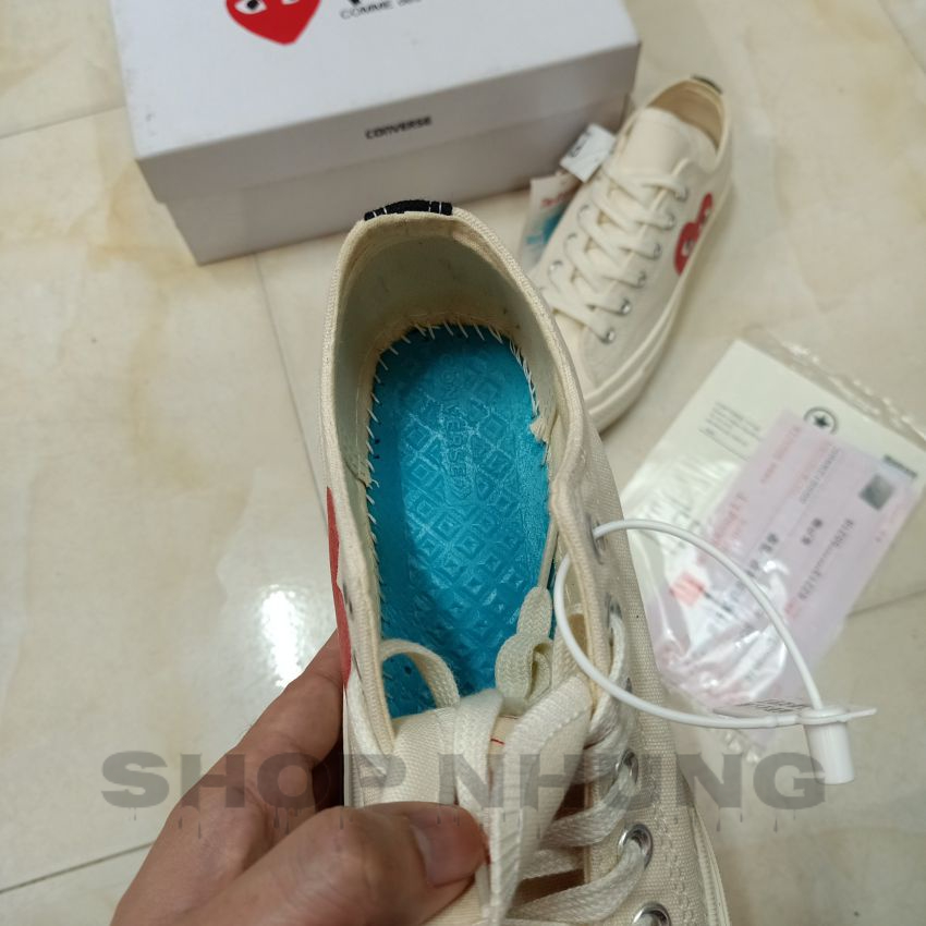 Giày sneaker converse play tim nam nữ cổ thấp màu trắng sữa