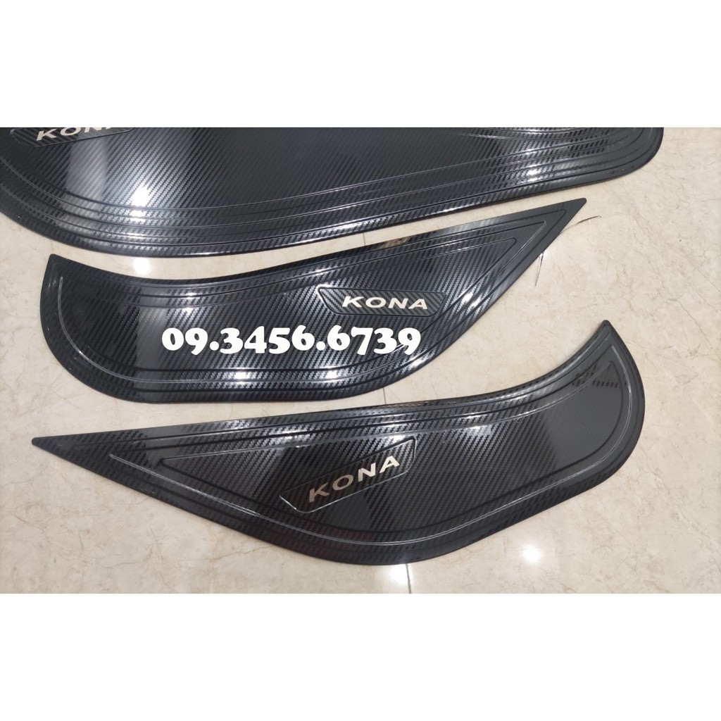 Bô 4 ốp tapli cửa xe KONA 2018 2019 2020 2021 2022  tặng kèm cuộn keo 3.M