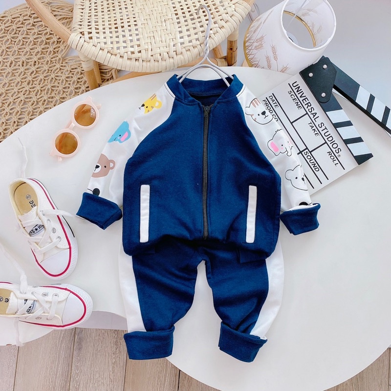 Quần áo thu đông bé gái bé trai , chất liệu nỉ da cá mỏng , mặc đi chơi dạo phố ( 8-18kg )