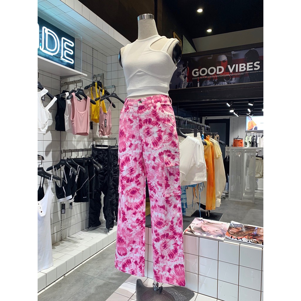 Áo croptop xẻ vai BLMDE