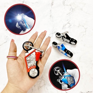 𝙃𝙤̣̂𝙥 𝙌𝙪𝙚̣𝙩 𝘽𝙖̣̂𝙩 𝙇𝙪̛̉𝙖 xe moto 2in1 ( có đèn pin )