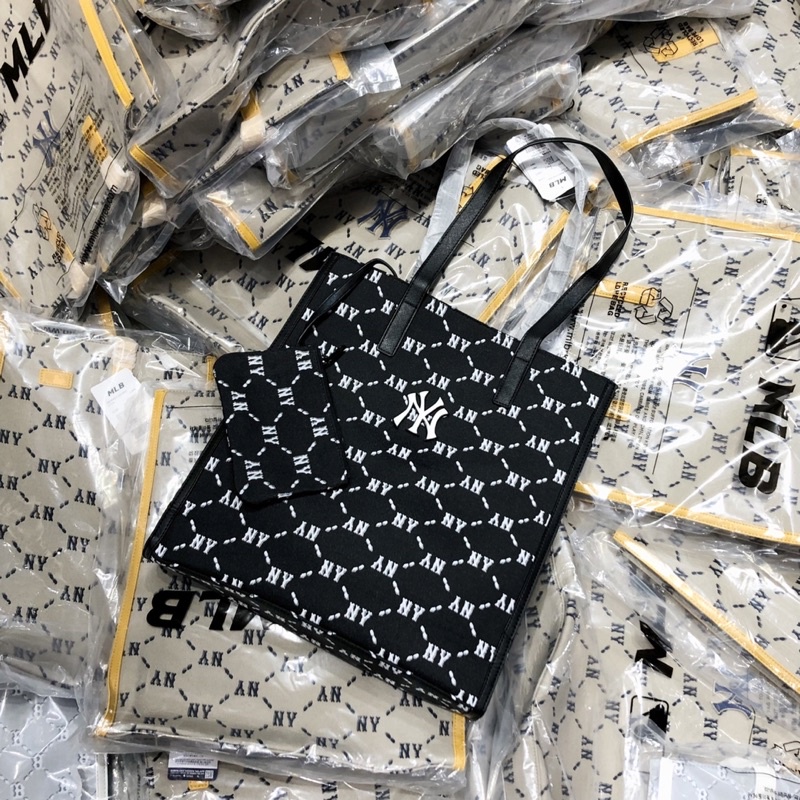 TNS-Túi tote form chữ nhật vừa laptop siêu hottrend kèm ví nhỏ MLBee tote bag-chất vải cao cấp- màu phối chữ đặc trưng