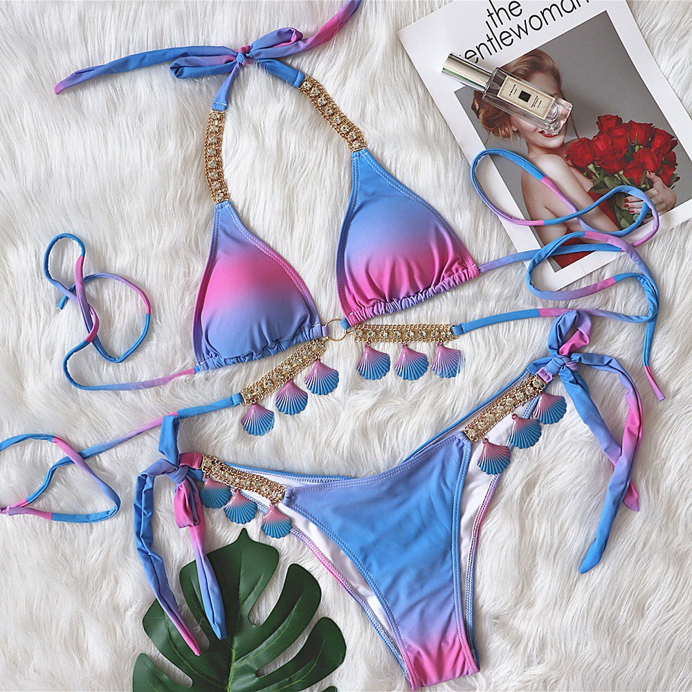 Bikini đính đá siêu sang