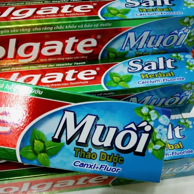 Kem đánh răng Colgate Muối Thảo Dược 250g