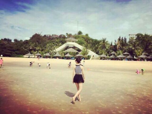 Bikini cổ yếm phối váy 140k | BigBuy360 - bigbuy360.vn