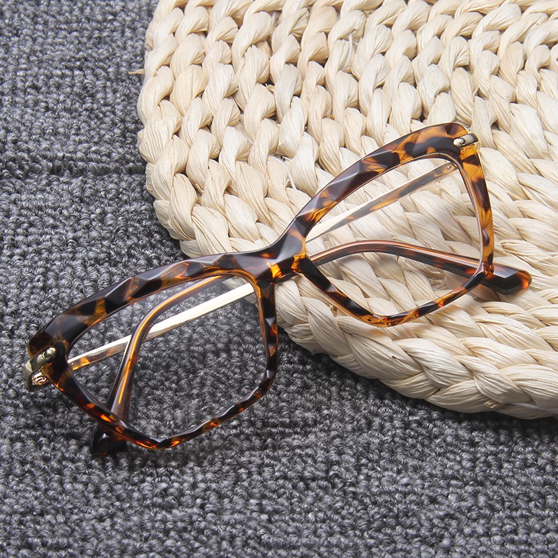 Mắt kính đọc sách chống ánh sáng xanh dành cho nữ