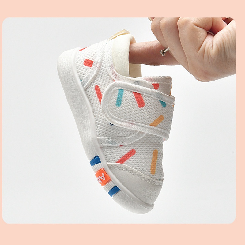 Giày Sneaker Đế Mềm Siêu Nhẹ Thoáng Khí Chống Trượt Cho Bé 0-3 Tuổi