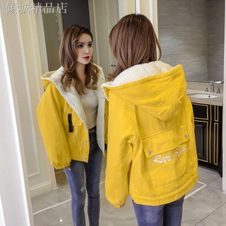 Thời trang áo khoác denim phối nhung có mũ trùm cá tính cho nữ