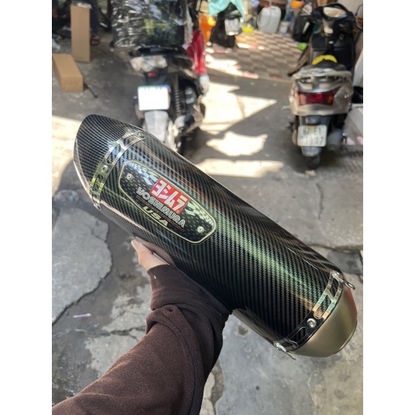 pô yoshi yoshimura r77 bằng carbon xịn tặng tiêu ngoài