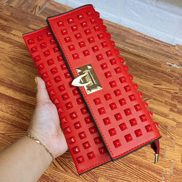 Ví nữ giá rẻ clutch đinh dự tiệc giá rẻ VDINH01