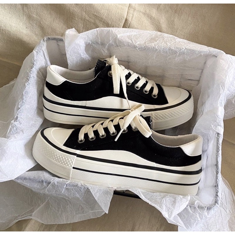 Giày Thể Thao Đế Bánh Mì Phối Màu Trắng Đen Đi Học Đi Chơi Mã Gop5junsh Mẫu Mới 2022