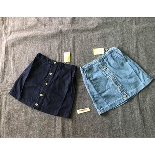 Chân váy jeans phối nút giữa