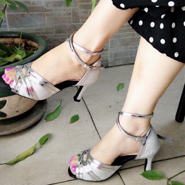 Giày khiêu vũ latin nũ