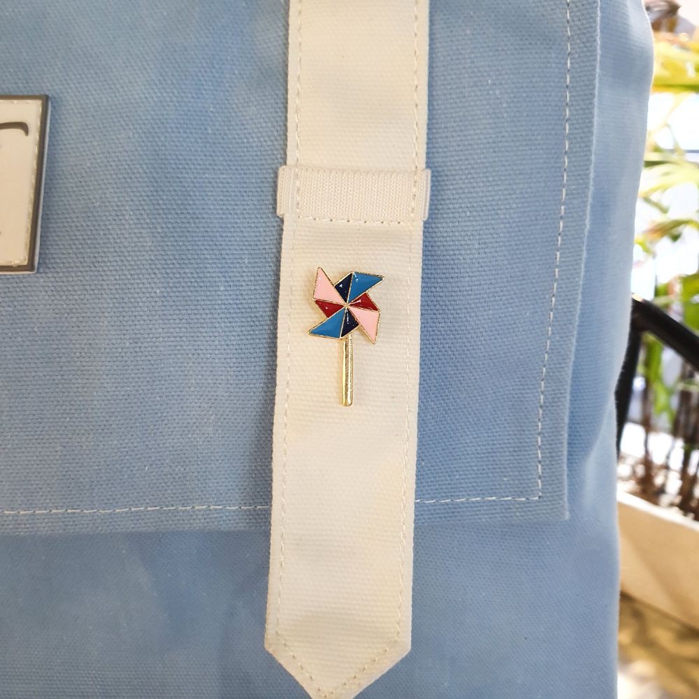 Pin cài áo chong chóng - GC142