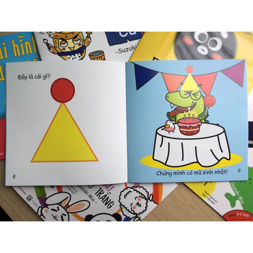 Sách Ehon - Ehon Hình khối - Ghép hình cùng Ryo và Kaku (0-6 tuổi) (Tặng hướng dẫn học chơi cùng con)