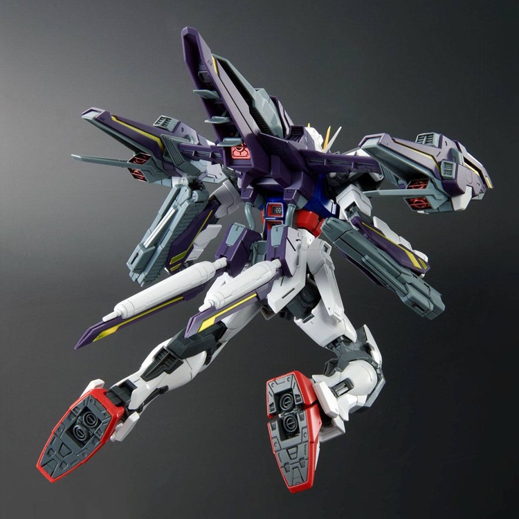 Mô Hình Gunpla P-BANDAI: MG 1/100 LIGHTNING STRIKE GUNDAM VER. RM