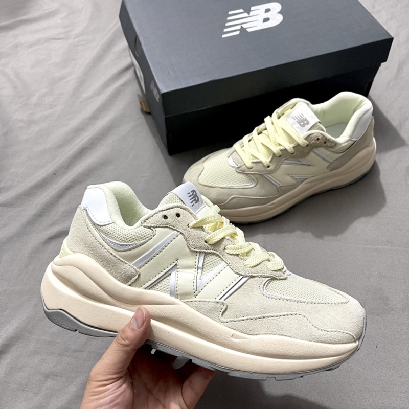 Giày sneaker NB57/40 Xám tiêu chuẩn