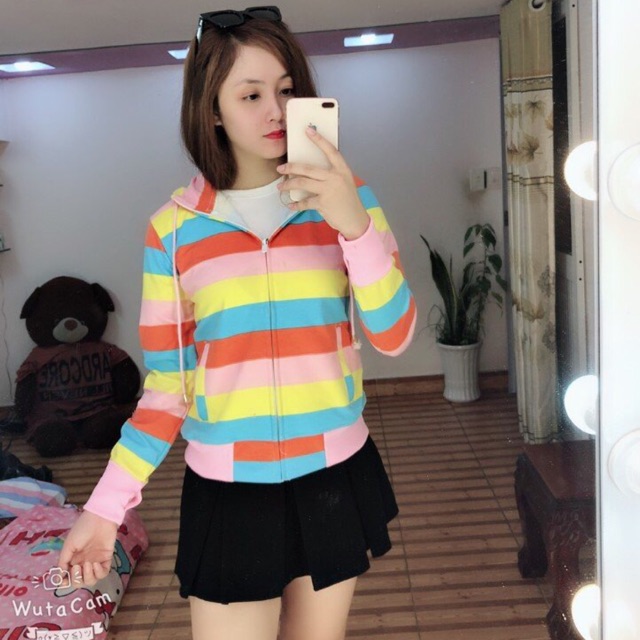 Áo khoác 7 sắc cầu vòng