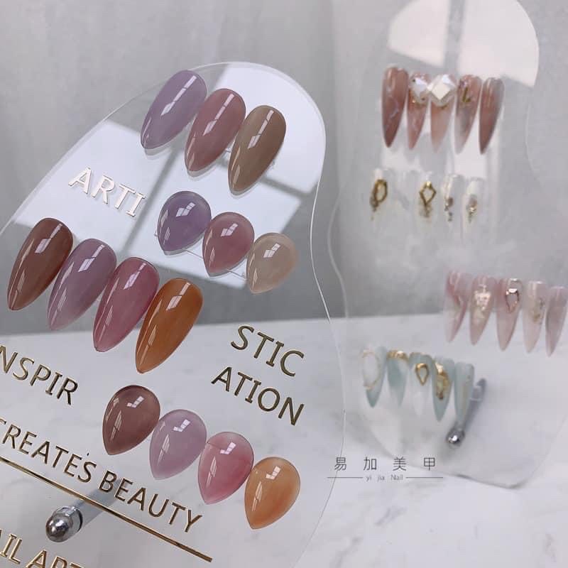 Khung trưng bày móng các hình cute