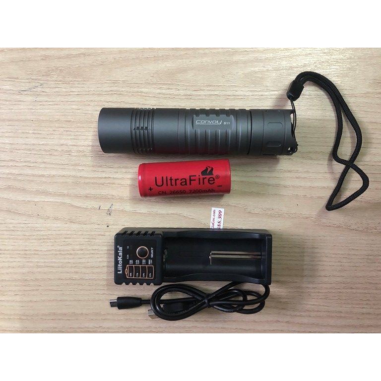 Đèn pin siêu sáng Convoy S11 pin to siêu khỏe, độ sáng 2300lm | BigBuy360 - bigbuy360.vn