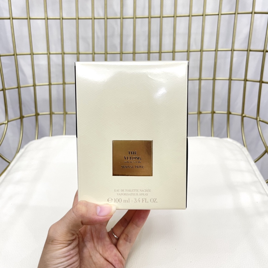 Nước hoa cao cấp Armani GIORGIO có kim tuyến chảy ma thuật