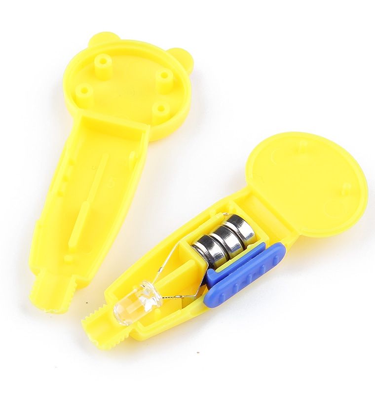Dụng cụ lấy ráy tai có đèn LED kiểu dáng dễ thương tiện dụng cho trẻ em