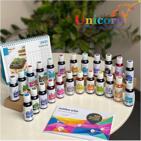 Màu siro thực phẩm Unicorn 24 màu  mua 7 màu tặng sách hướng dẫn.