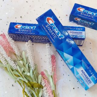 Kem đánh răng Crest 3D White Advanced Whitening