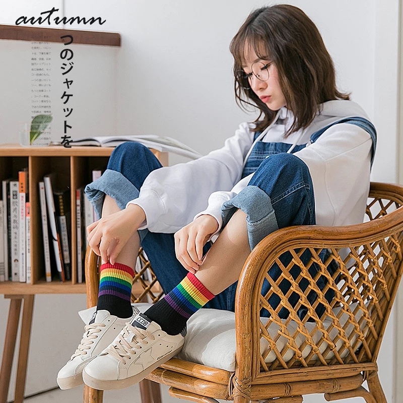 Tất Chân Kẻ Sọc Nhiều Màu Thời Trang Hàn Quốc