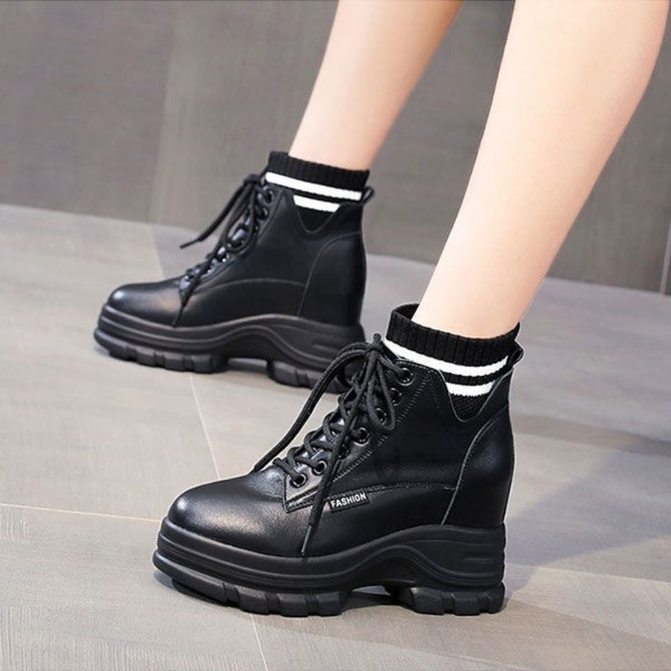 Giày bốt nữ cổ chun sọc đen trắng da mềm độn phong cách Anh quốc cổ cao đế cao | BigBuy360 - bigbuy360.vn