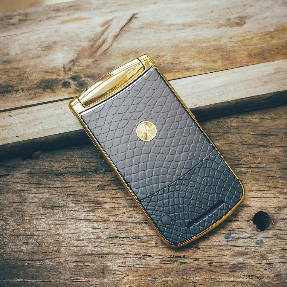 Điện thoại Motorola V8 gold tồn kho mới 99%
