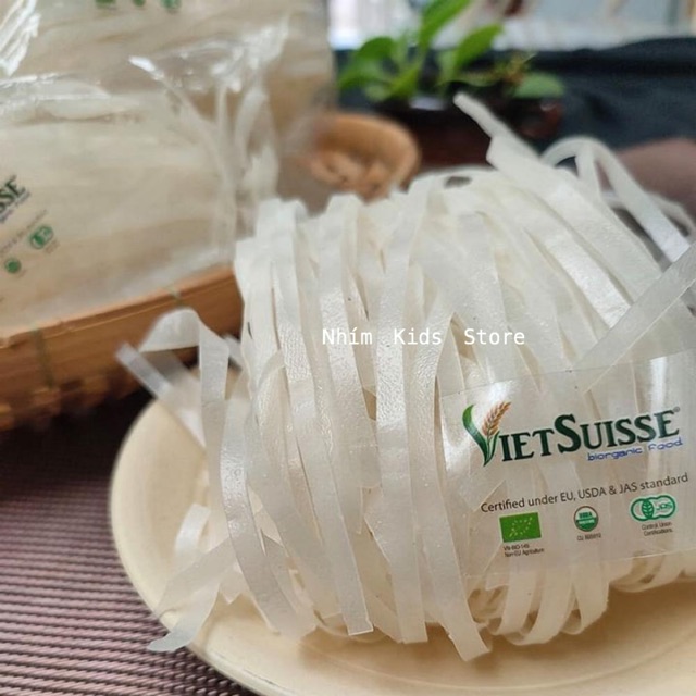 Phở gạo ăn liền hữu cơ Vietsuisse (Date 18/01/2023 - Gói 15 vắt x 60g)