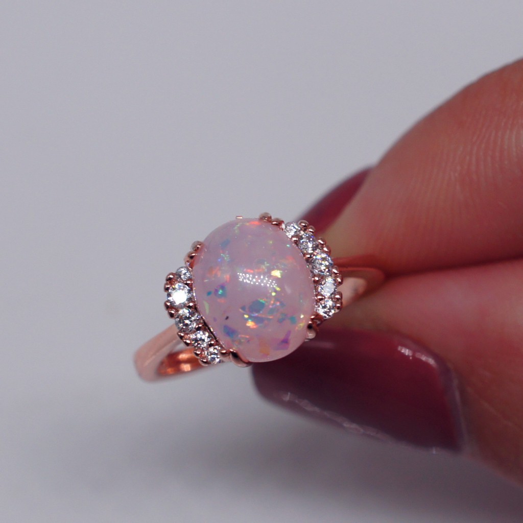 Nhẫn đeo tay kim loại khảm đá opal sang trọng cho nữ