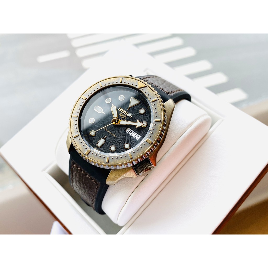 Đồng hồ nam Seiko 5 Automatic Sports  Model: SRPE80K1