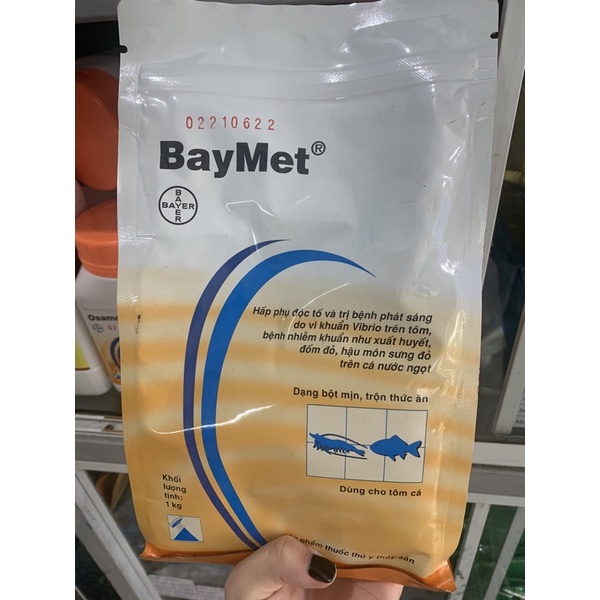BayMet chuyên dùng cho cá bị đốm đỏ, xưng huyết, hậu môn sưng đỏ