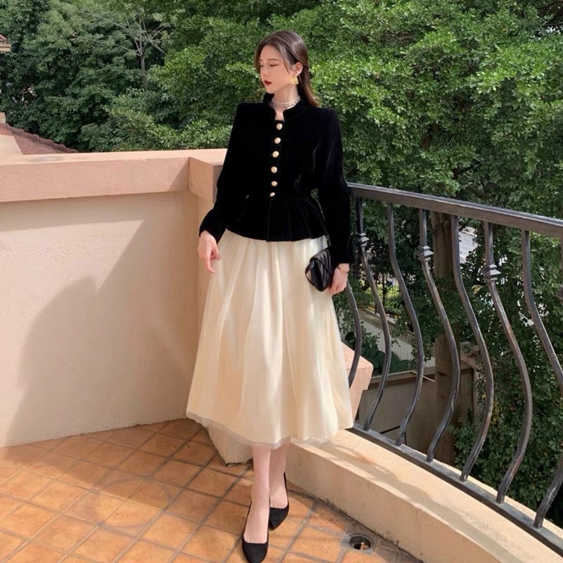 Áo Nhung Đen Khuy Đồng Phong Cách Tiểu Thư Sang Chảnh Hàng 2 lớp