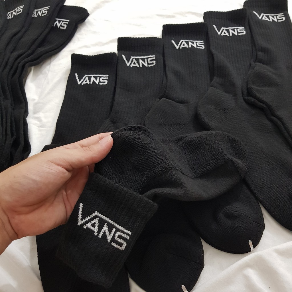 Tất thể thao cao cổ Vans Đen  - Free ship + Quà tặng Loved socks by TatsTats.vn