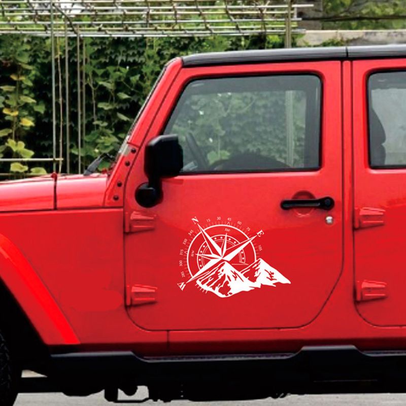 Miếng Dán Trang Trí Xe Hơi Hình La Bàn Kích Thước 48x34cm