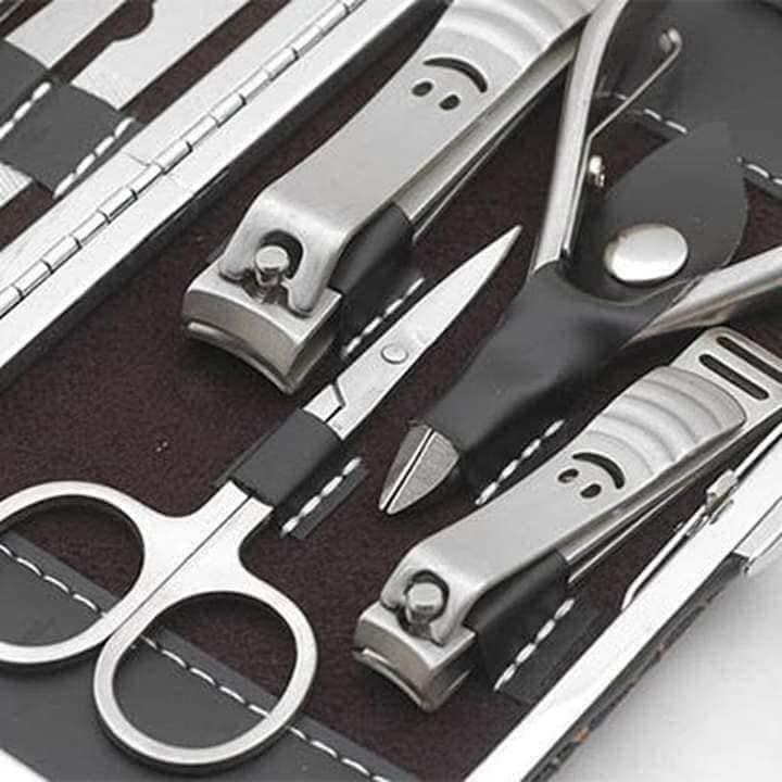 BỘ BẤM MÓNG TAY 12 MÓN TIỆN DUNG