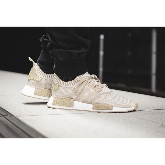 Sẵn sàng Adidas NMD R1 Primeknit BY1912 Nữ Giày chạy bộ nam Giày thể thao