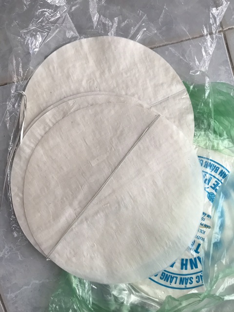 2 tập Bánh đa nem trắng Thổ Hà  dài 23cm