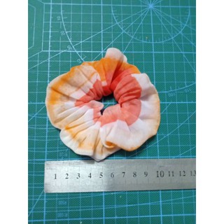 Cột tóc scrunchies
