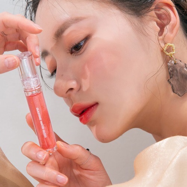 Son bóng căng mượt Romand Glasting Water Gloss | BigBuy360 - bigbuy360.vn