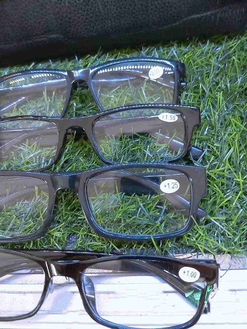 Mắt Kính Lão Đọc Sách Có Độ | BigBuy360 - bigbuy360.vn