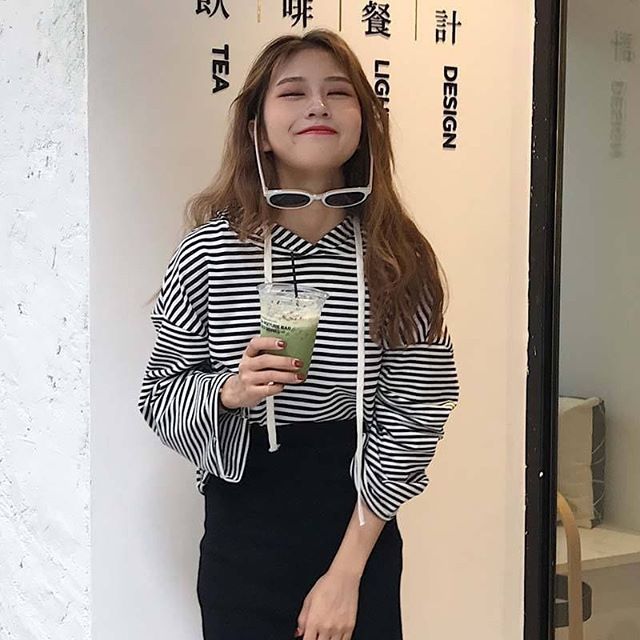 (Có sẵn)Áo pull sọc dài tay có nón harajuku