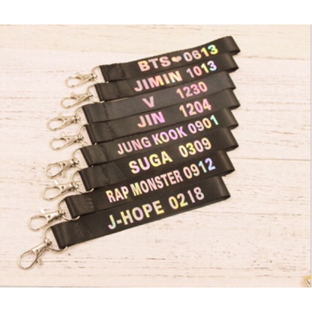 Đây moc Strap BTS