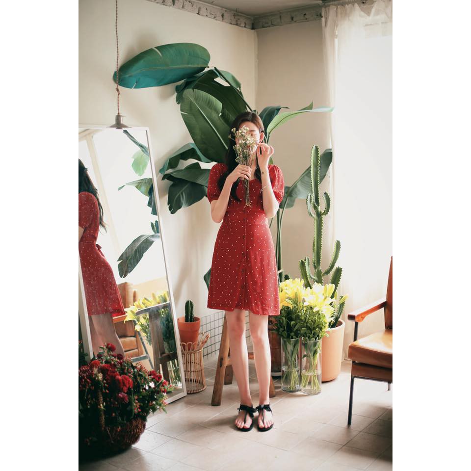 Đầm chấm bi đỏ Cardi