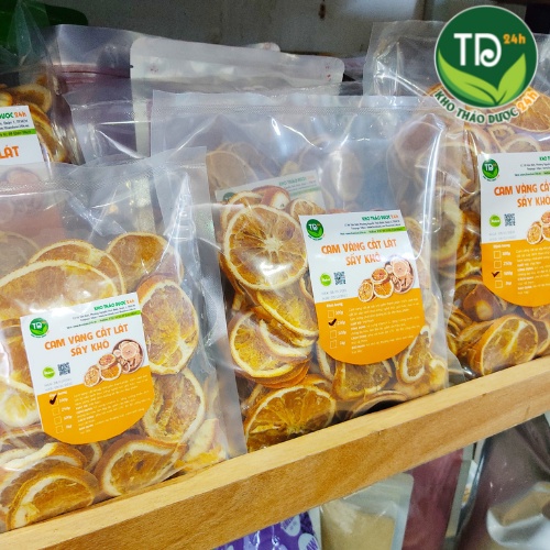 Cam sấy thái lát hương vị ngọt ngào thơm mát, bổ sung vitamin C, chống oxy hóa, tăng cường thể lực, tăng sức đề kháng