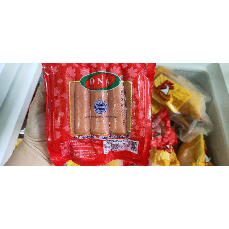 Xúc xích túi 500gram,gồm 10 cây, giao hoả tốc HCM 1 giờ.