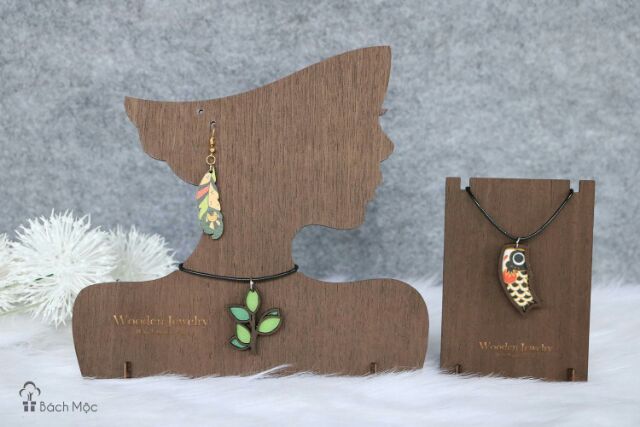 Vòng cổ gỗ handmade